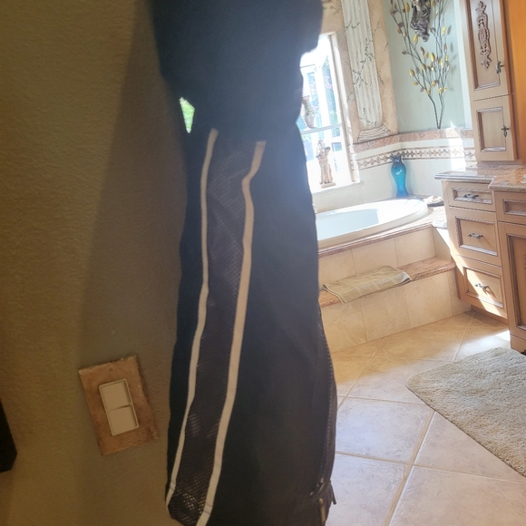 Reversible hoodie rain proof jacket.. - Picture 3 of 9